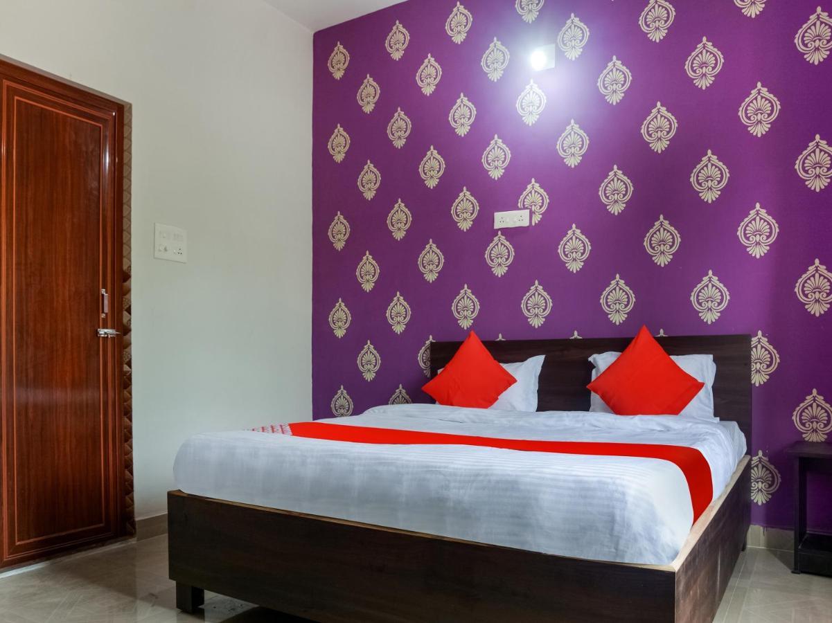 Spot On 75229 Khandai Palace 2 Chandaka Luaran gambar